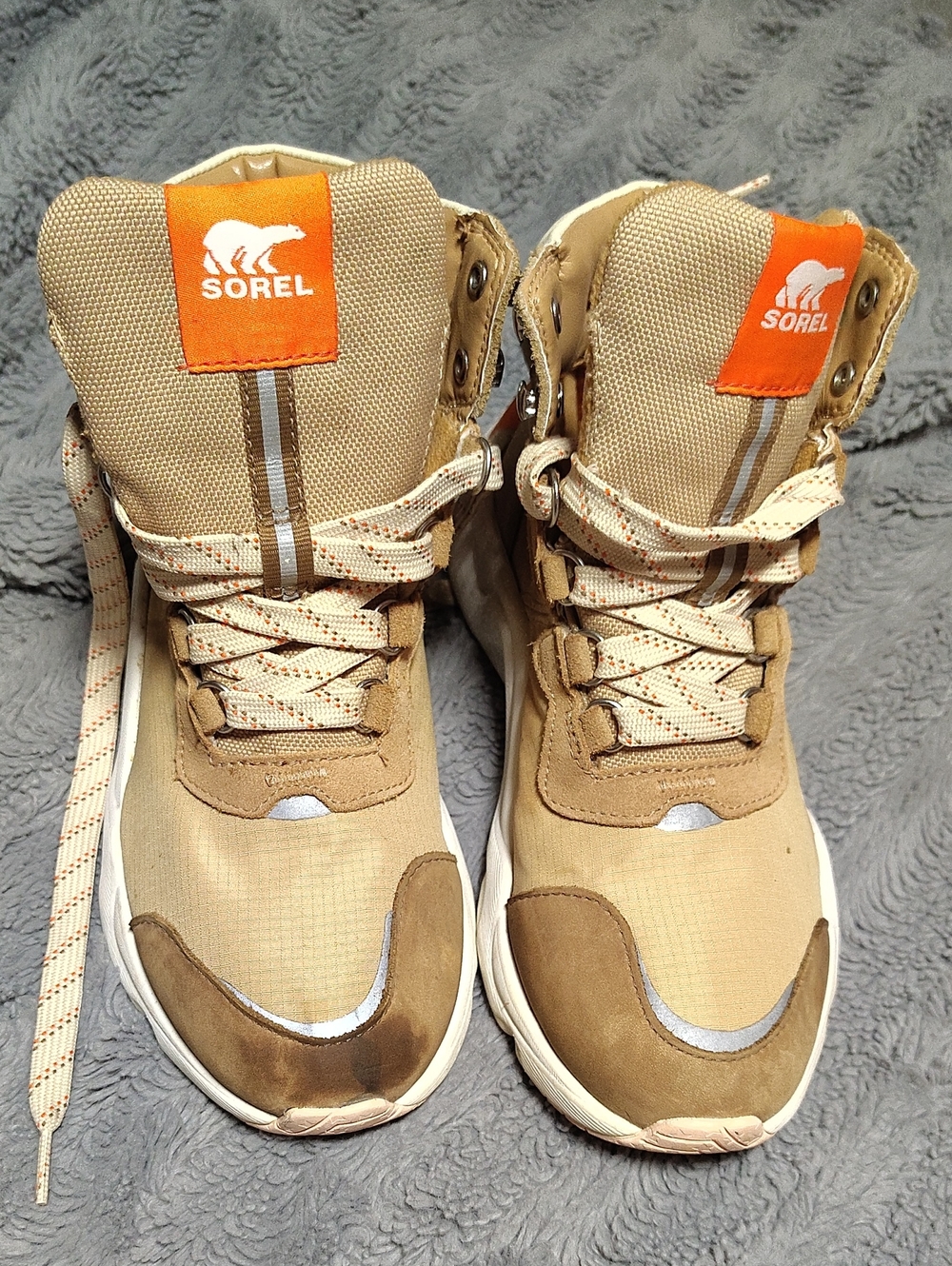 Sorel Women's Tan and Orange Lace-Up Boots